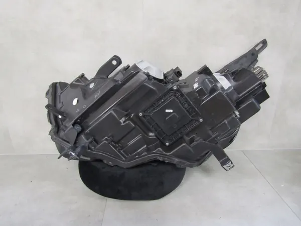 Renault Kangoo III Etuvalo LED 21 - Oikea 260100108R image 3