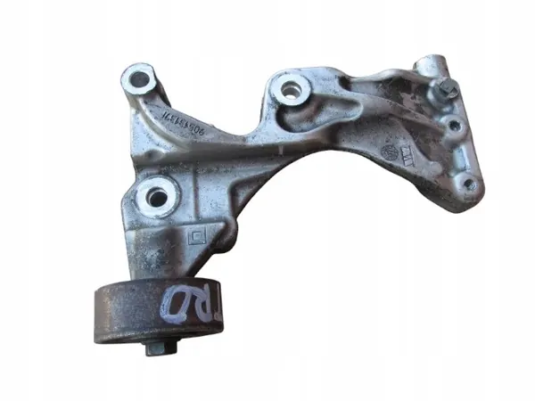 Dodge NITRO 2.8 CRD 2008 Alternator Bracket OEM 90513137F image 2