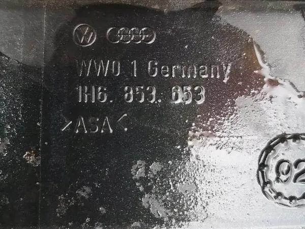 VW Golf III grill 1H6853653C image 2