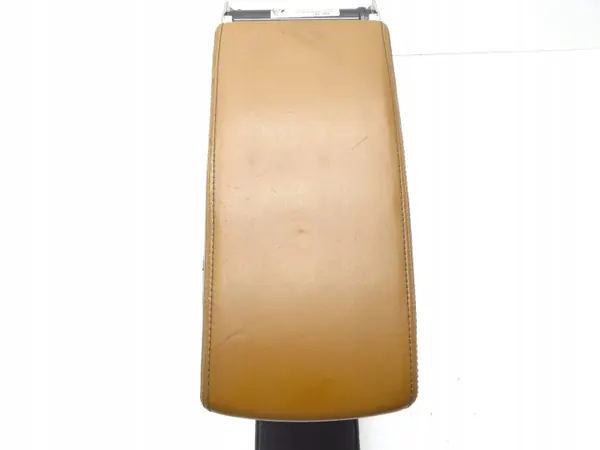 OEM 3C0864207P Keskikyynärnoja nahka karamelli VW Passat B7 CC image 3