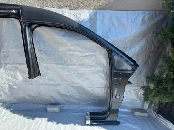 Vorderer rechter Schwellerpfeiler OEM 2K5809604E VW Caddy image 2
