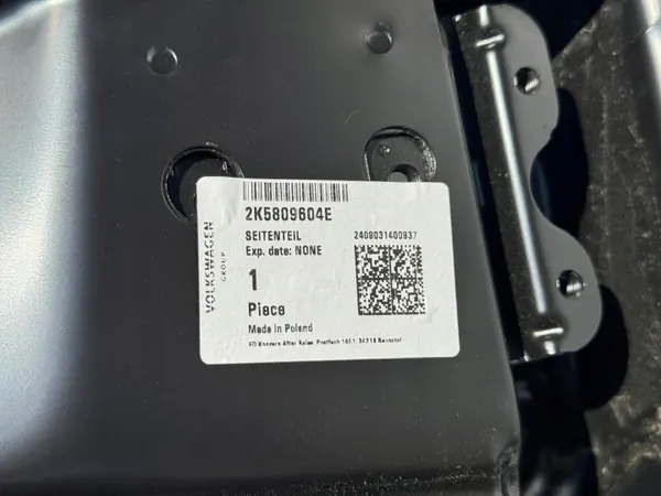 Vorderer rechter Schwellerpfeiler OEM 2K5809604E VW Caddy image 3