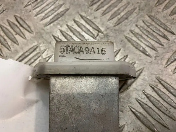 Mercedes-Benz Puhallinvastus OEM 5TAA0A9A16 - Käytetty image 4