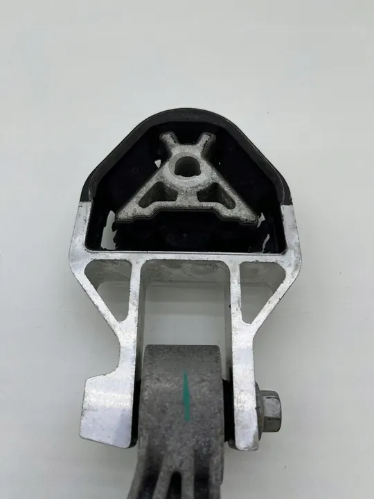 Volvo XC40 2024 Engine Mount Left Side OEM 32222105 image 2