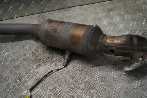 OEM 85047829146 Vasen katalysaattori Dodge Durangolle image 4