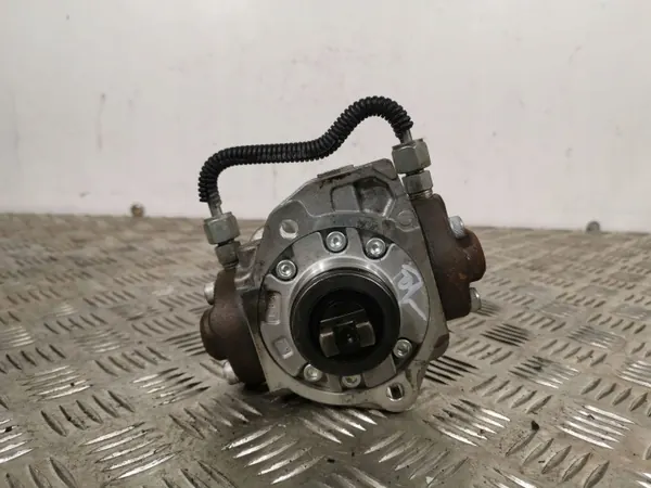 Mazda OE 294000-1660 Einspritzpumpe gebraucht image 2