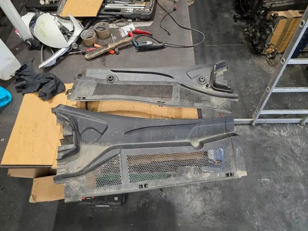 Opel Astra L VI Yläpyyhinvarsisarja OEM 9830565680 image 2