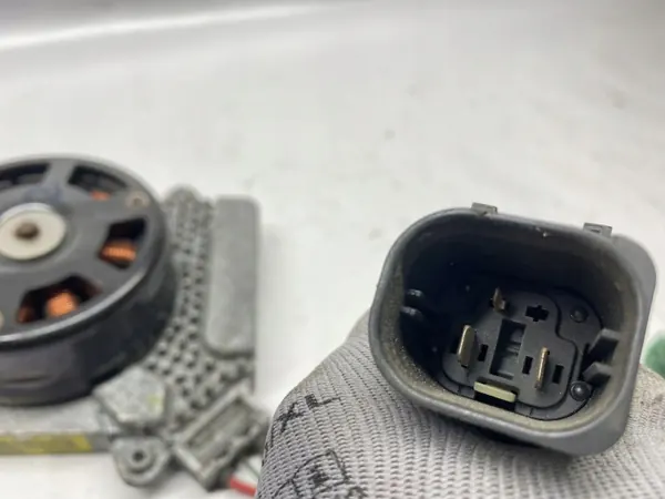 BMW Ventilatorregelaar OEM 8641947 1 Serie F20/F21 image 6