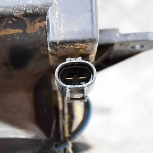 Etupuskuri Chevrolet Nubira Sedan 1.6L 2005 OEM 96553376 image 5