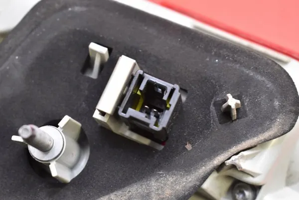 Lámpara Trasera Izquierda 9678074480 Peugeot 2008 13-17 image 7