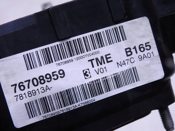 Couvercle de Soupape Toyota OEM 8576293 - Occasion image 7