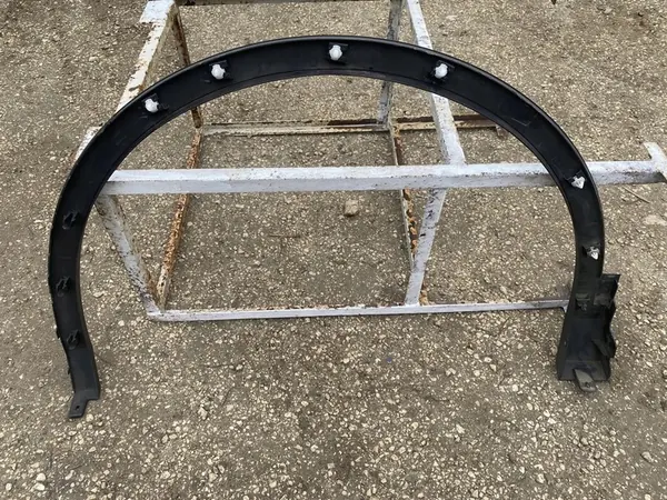 Höger trim för främre skärm VW Tiguan II image 4