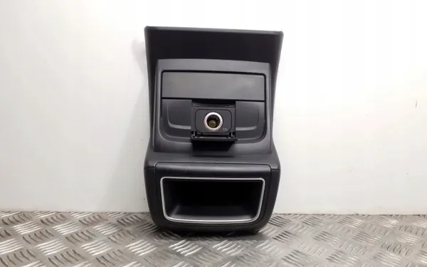 Audi Q5 SQ5 taka-sytytinpistorasia OEM 8R0864376B image 2