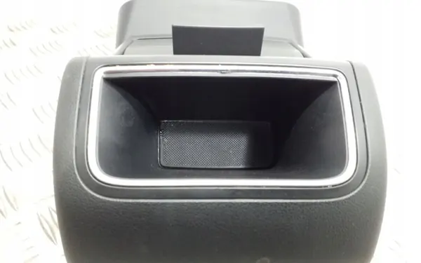 Audi Q5 SQ5 taka-sytytinpistorasia OEM 8R0864376B image 4