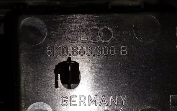 Audi Q5 SQ5 taka-sytytinpistorasia OEM 8R0864376B image 8