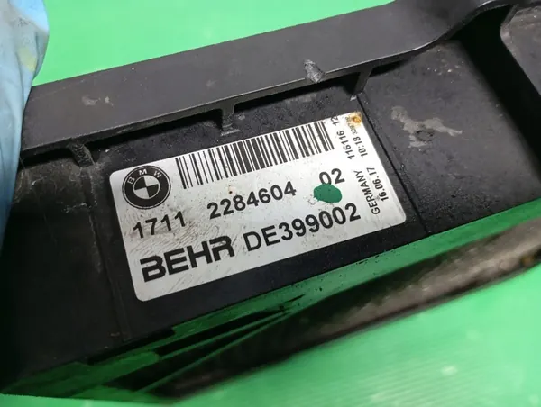 Enfriador de agua adicional BMW 5 F10 F11 image 4