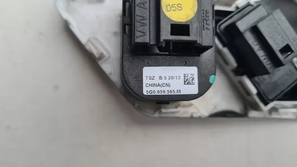 Türspiegel-Schalterpanel VW Golf VII image 4