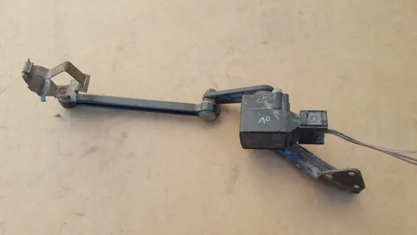 Xenon-koplampniveausensor Links Voor OEM 4B0907503 image 4
