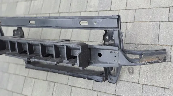 Etupuskuri VW Crafter II 7C MAN TGE 2016- OEM image 3