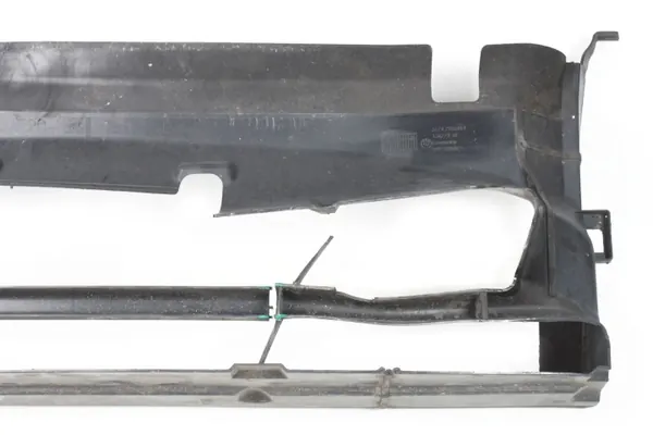BMW OEM 7255414 Conducto de Admisión de Aire Inferior - Usado image 3