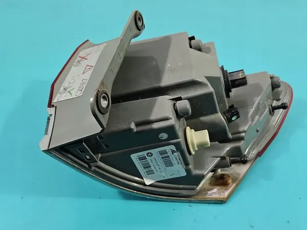 Lámpara trasera izquierda del guardabarros 13-16 Jeep Grand Cherokee IV WK2 image 5