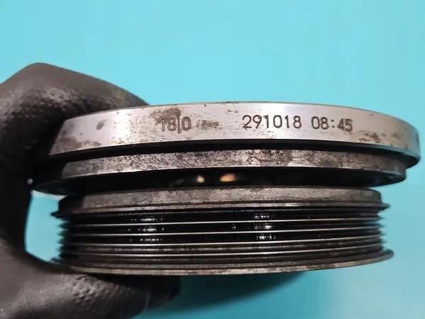 Polia do virabrequim Mercedes W213 2.0 CDI image 4