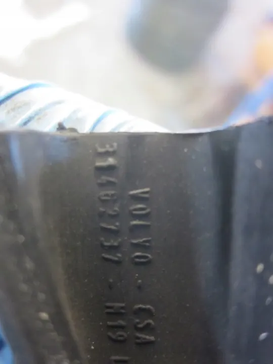 Junta do Capô Volvo XC90 OEM 31402737 - Usado image 10
