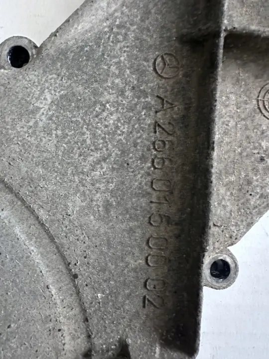 Couvercle de distribution OEM A2660150002 Mercedes-Benz image 6