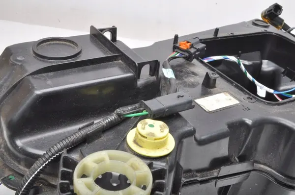 Réservoir AdBlue OEM 375507 pour Peugeot 2008 I image 3