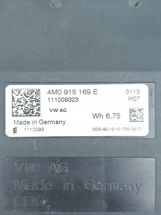 Gebrauchte Porsche Batterie OEM 4M0915169E - 1 Ah image 8