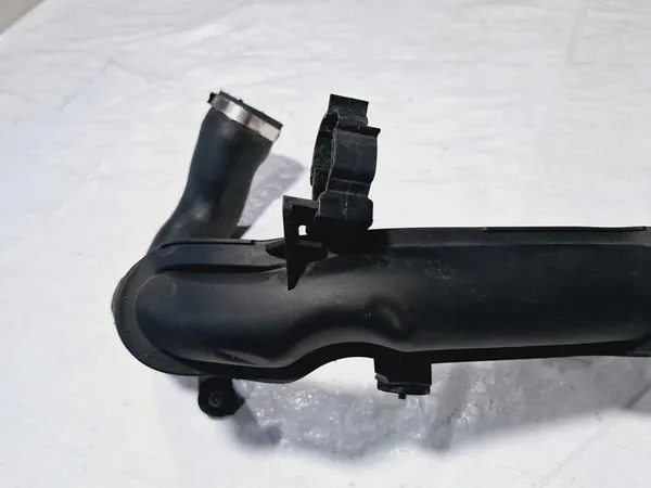 Manguera Intercooler VW Golf VI 1.6 TDI 2008-2012 OEM image 3