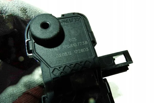 Bränsletanklock VW TOUAREG 7P0810773B image 2