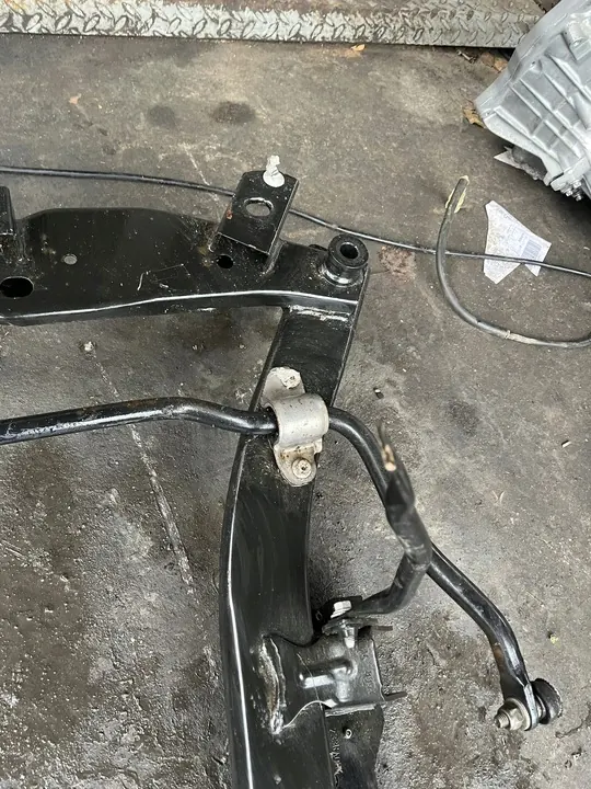 Berceau moteur Dacia Duster I 1 FL Lift II 2 546114126R image 4