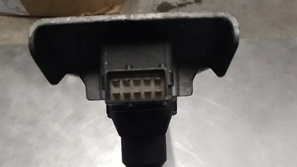 Bobina de ignição SKV 55562588 image 4