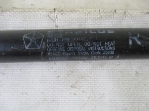 Bakluckdämpare 68079364AC Jeep Grand Cherokee WK2 image 4