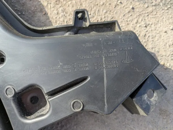 Tesla Y Windschutzscheibe OEM 1497292-00-B Gebraucht image 3