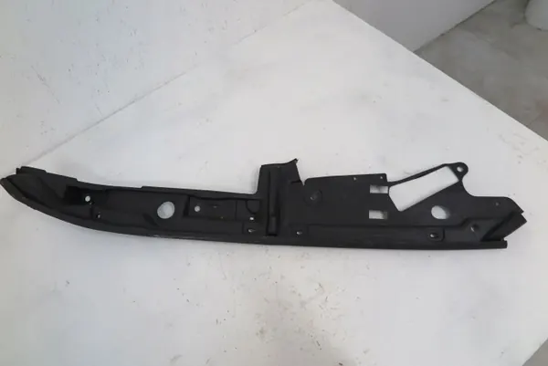 BMW 6 G32 Seitendichtung OEM 7371508 - Rechts/Links image 4