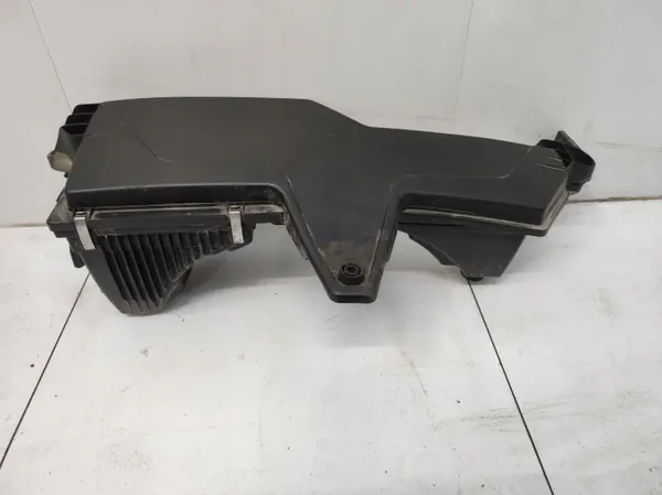 BMW Luftfiltergehäuse OEM 8578650 - Gebraucht image 2