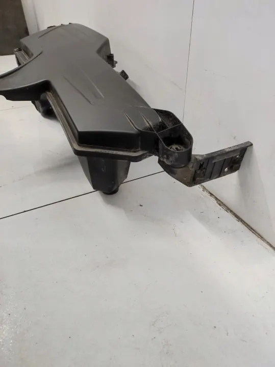 BMW Luftfiltergehäuse OEM 8578650 - Gebraucht image 3