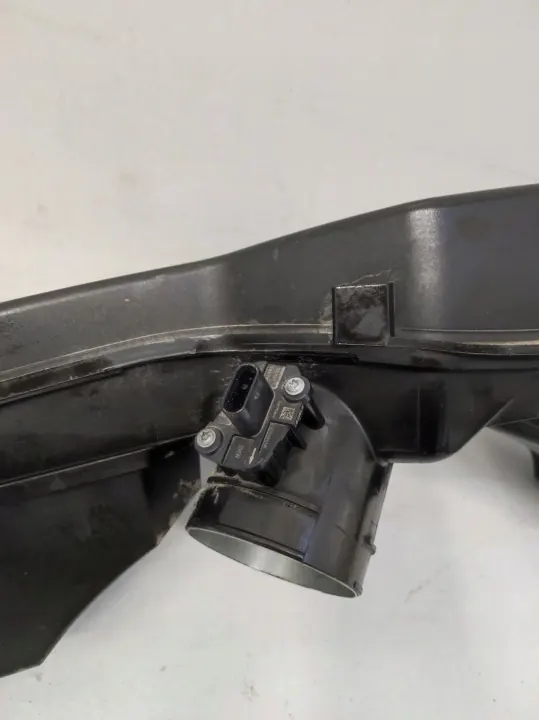 BMW Luftfiltergehäuse OEM 8578650 - Gebraucht image 6