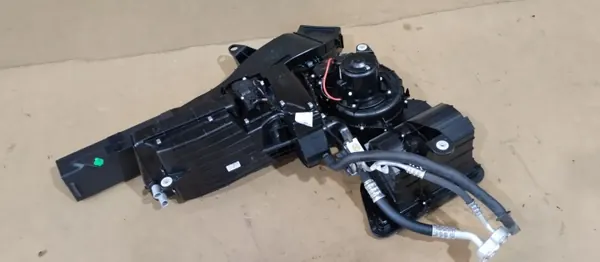 Taka Lämmityspuhallin OEM A4478300760 Mercedes V-Class image 3