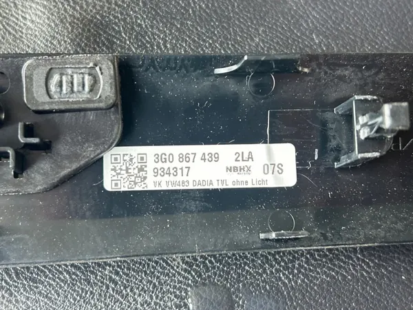 VW Arteon R-LINE 17-20 Moldura delantera izquierda OEM 3G0867439 image 8