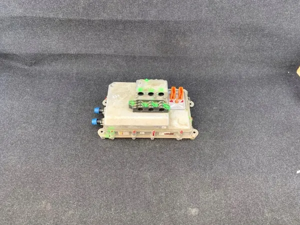 Wechselrichter Polestar 2 OEM 32335132 - Gebraucht image 2