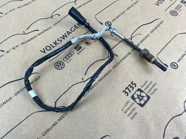 Original VW AUDI SKODA SEAT Sensor Temp Escape 04L906088AE image 2
