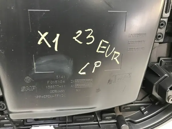 BMW X1 U11 2023 Dörrklädsel OEM 8242401 Vänster Fram image 5