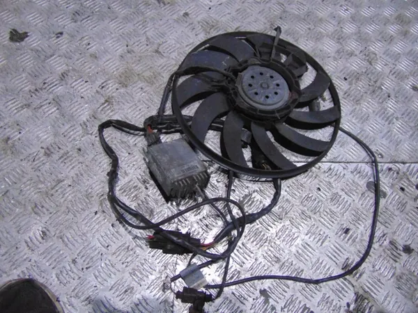 Module Ventilateur Audi A4 B7 2.0 TDI 8E0959501T image 7