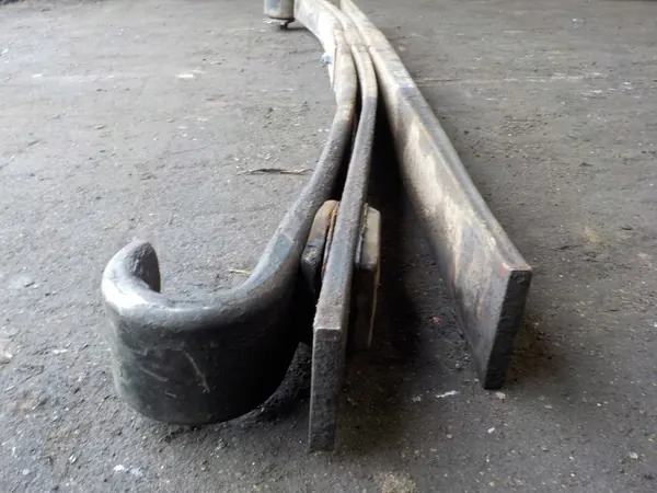 Ressort à lames OEM 9703200095 pour Mercedes Atego image 3
