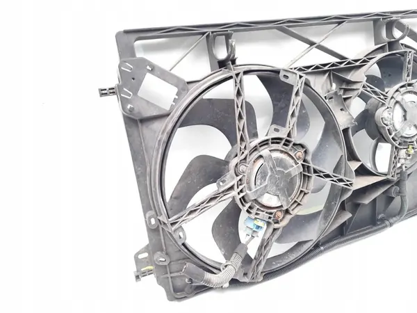 Vauxhall Vivaro Kylarrubrik Fläkt 1.6 CDTi Diesel image 10