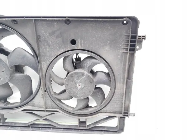 Vauxhall Vivaro Kylarrubrik Fläkt 1.6 CDTi Diesel image 6