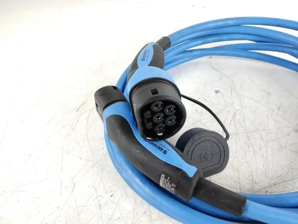 Cable de carga Tesla Model S OEM Mennekes image 3